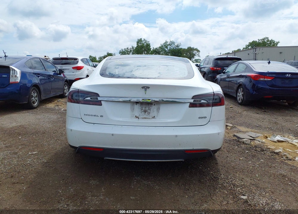 2015 TESLA MODEL S VIN: 5YJSA1H23FFP69765