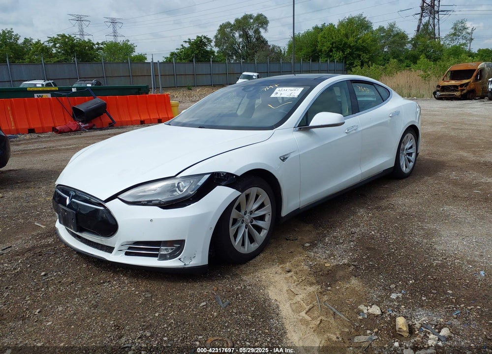 2015 TESLA MODEL S VIN: 5YJSA1H23FFP69765
