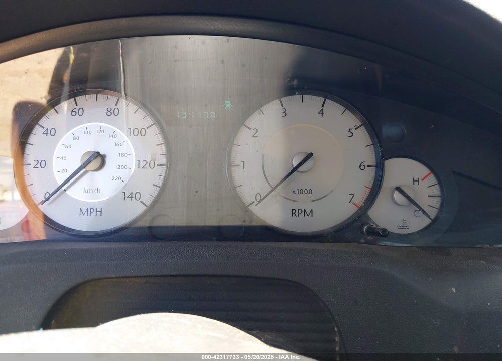 2008 CHRYSLER 300 VIN: 2C3LA43R88H330010