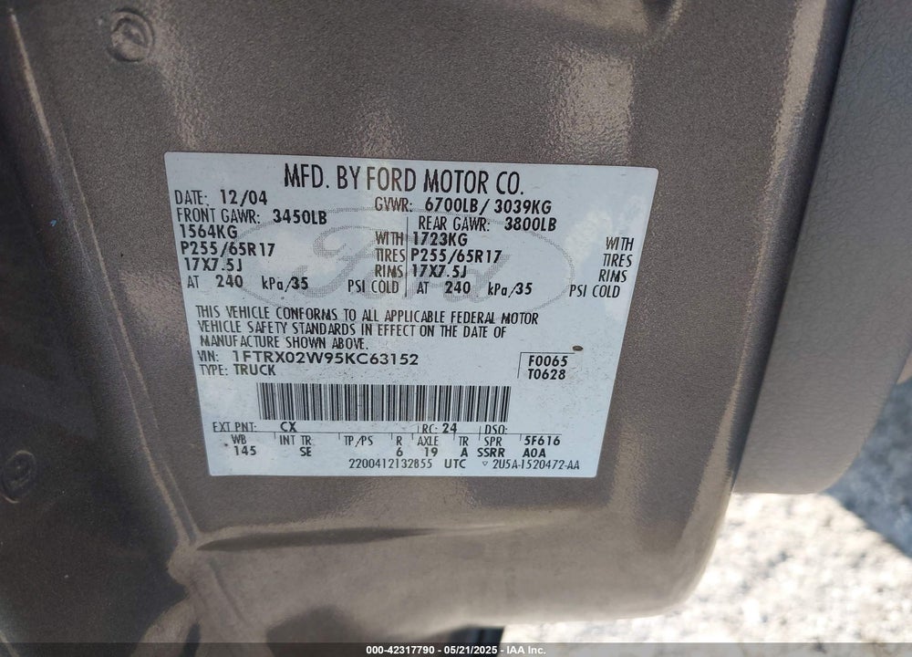 2005 FORD F-150 STX/XLT VIN: 1FTRX02W95KC63152