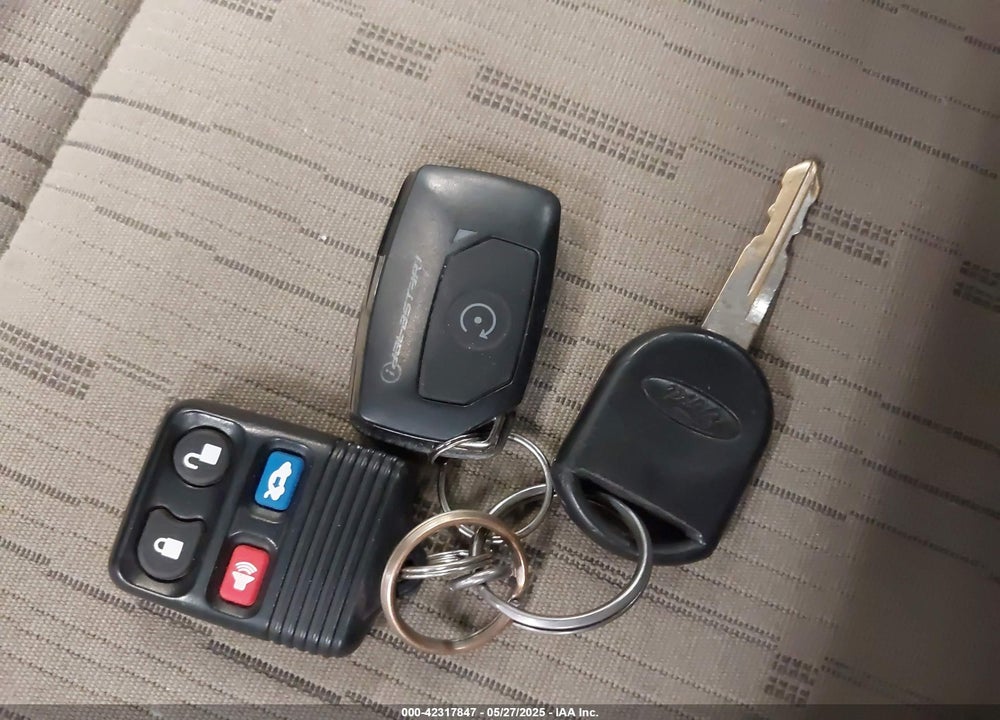 2008 FORD FOCUS VIN: 1FAHP35NX8W113103