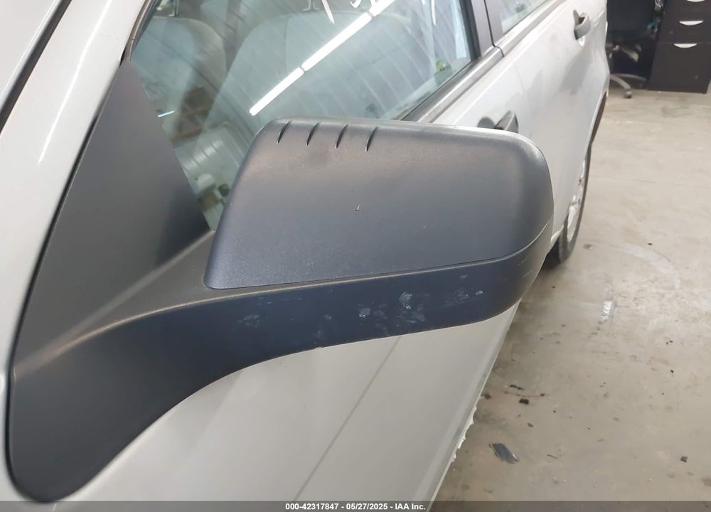 2008 FORD FOCUS VIN: 1FAHP35NX8W113103