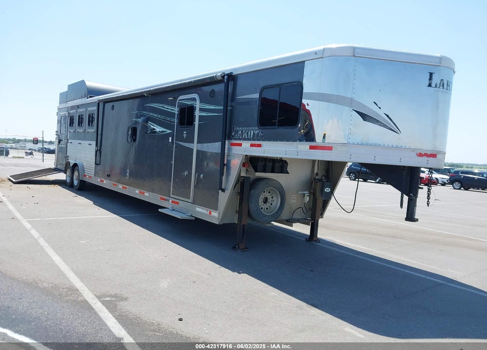 2019 LAKOTA CHARGER C8415 VIN: 58JGX4J23K1000495