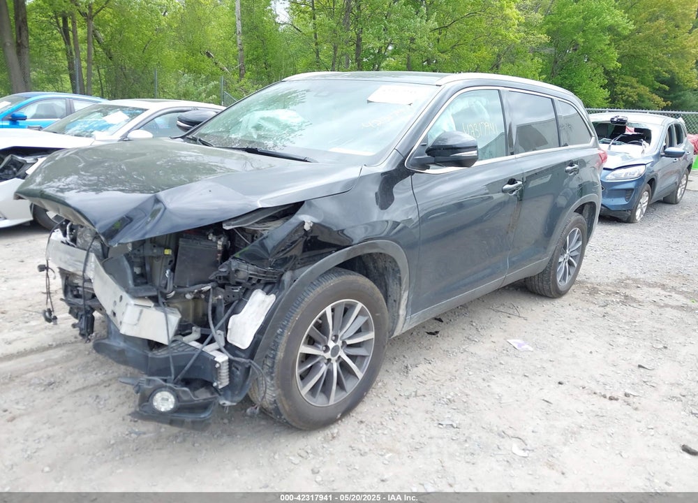 2019 TOYOTA HIGHLANDER VIN: 5TDKZRFH1KS341598