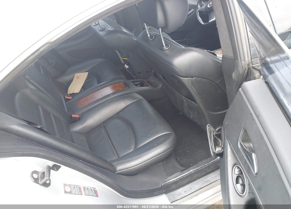 2010 MERCEDES-BENZ CLS 63 AMG VIN: WDDDJ7HB3AA159397