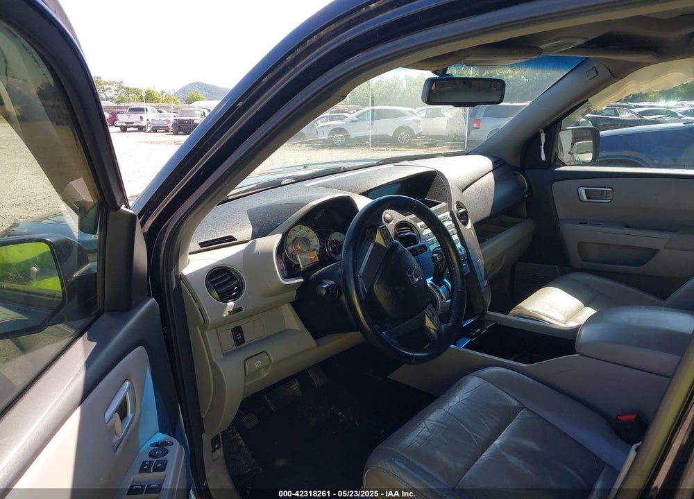 2010 HONDA PILOT VIN: 5FNYF3H57AB003354