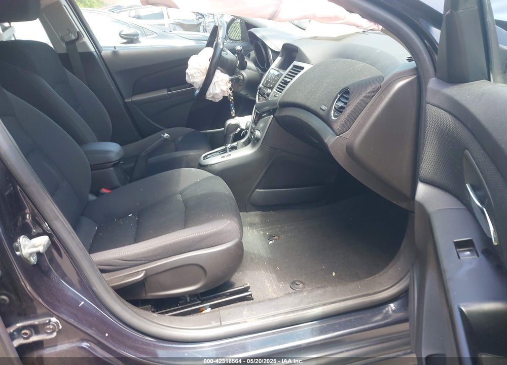 2014 CHEVROLET CRUZE 1LT AUTO VIN: 1G1PC5SB6E7289393