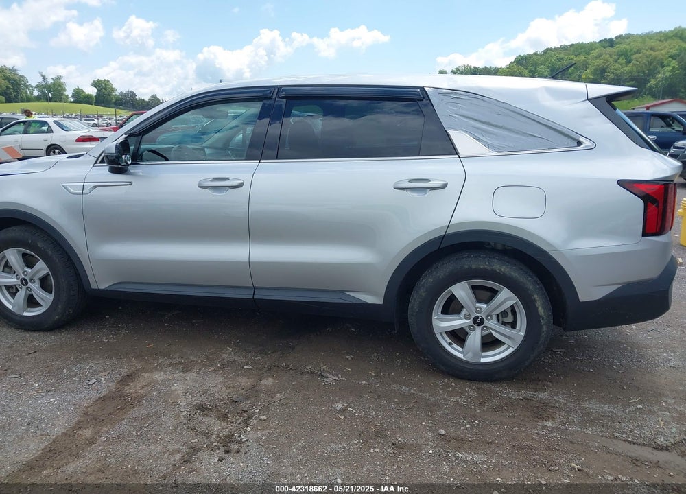 2022 KIA SORENTO LX VIN: 5XYRG4LC0NG105980