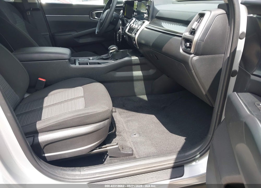 2022 KIA SORENTO LX VIN: 5XYRG4LC0NG105980