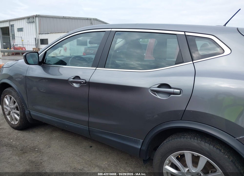 2021 NISSAN ROGUE SPORT VIN: JN1BJ1AV5MW566683