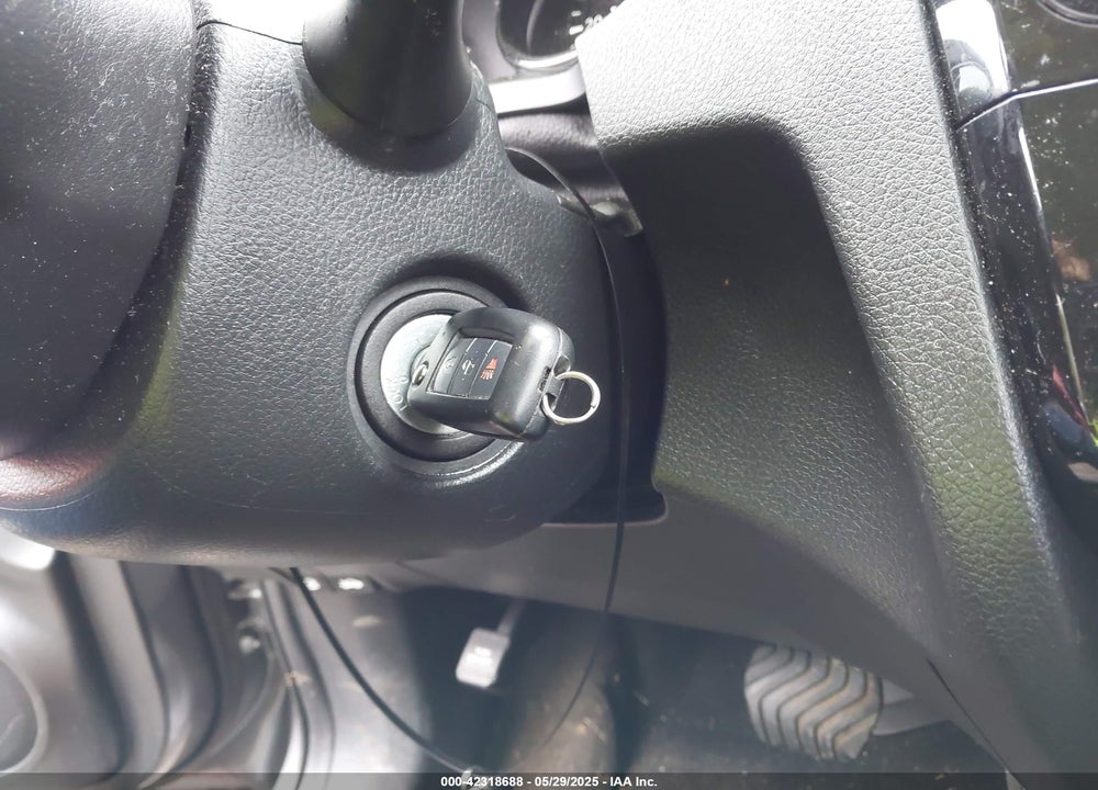 2021 NISSAN ROGUE SPORT VIN: JN1BJ1AV5MW566683