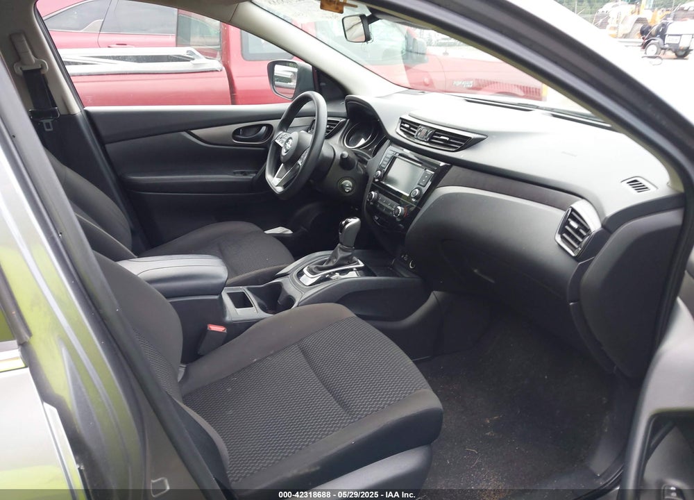 2021 NISSAN ROGUE SPORT VIN: JN1BJ1AV5MW566683