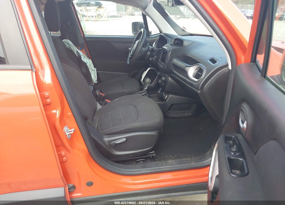 2018 JEEP RENEGADE LATITUDE FWD VIN: ZACCJABBXJPJ67201