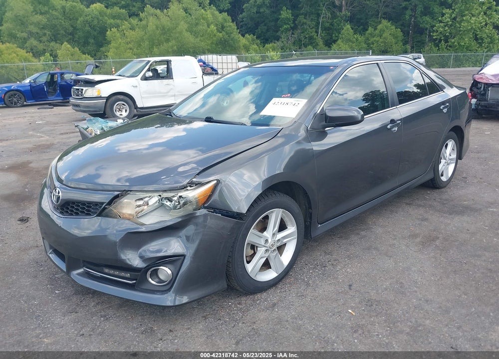 2013 TOYOTA CAMRY SE VIN: 4T1BF1FK4DU238448