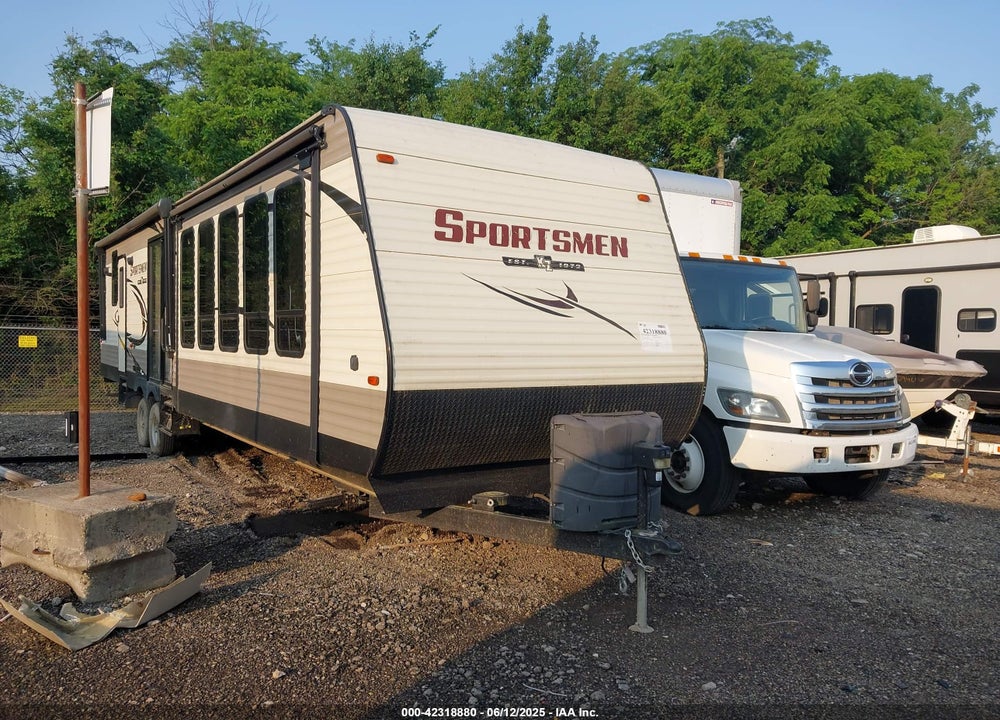 2019 KZ SPORTSMAN 363FL VIN: 4EZTS3625K5064752