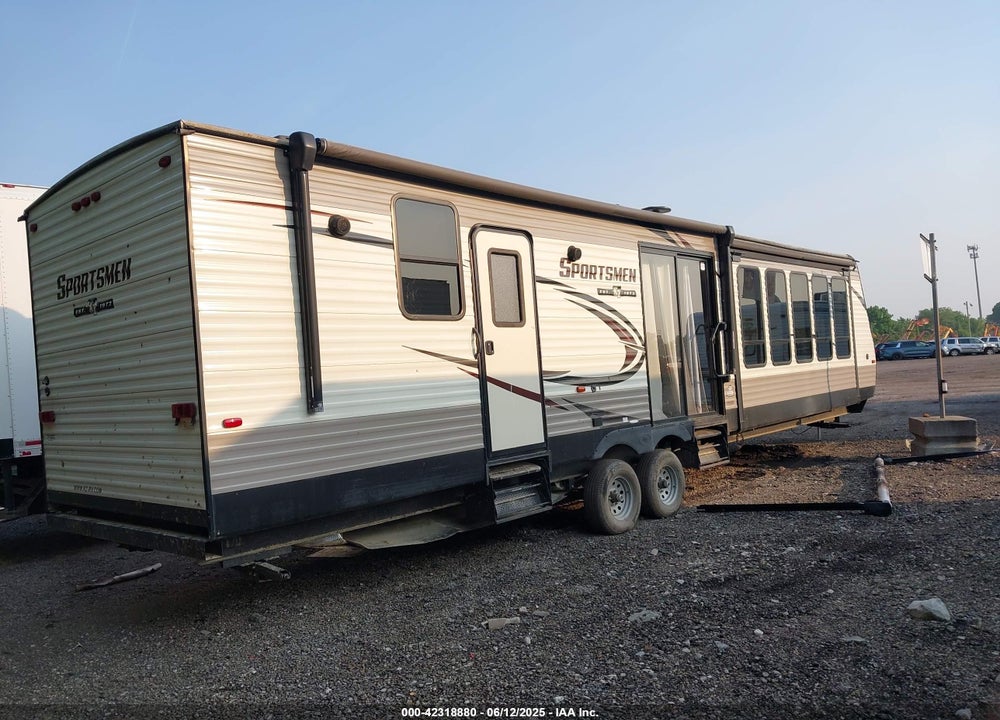 2019 KZ SPORTSMAN 363FL VIN: 4EZTS3625K5064752