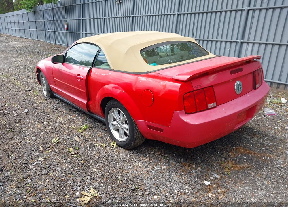 2005 FORD MUSTANG VIN: 1ZVFT84N455215653