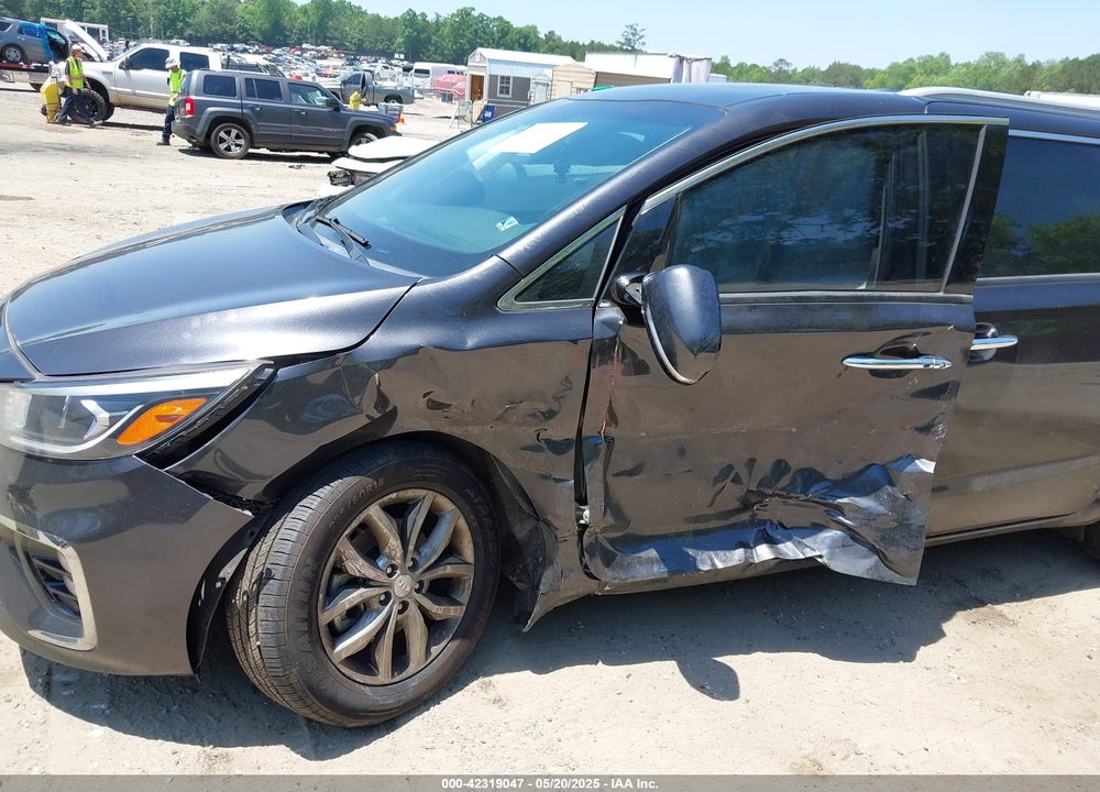 2020 KIA SEDONA EX VIN: KNDMC5C12L6643588
