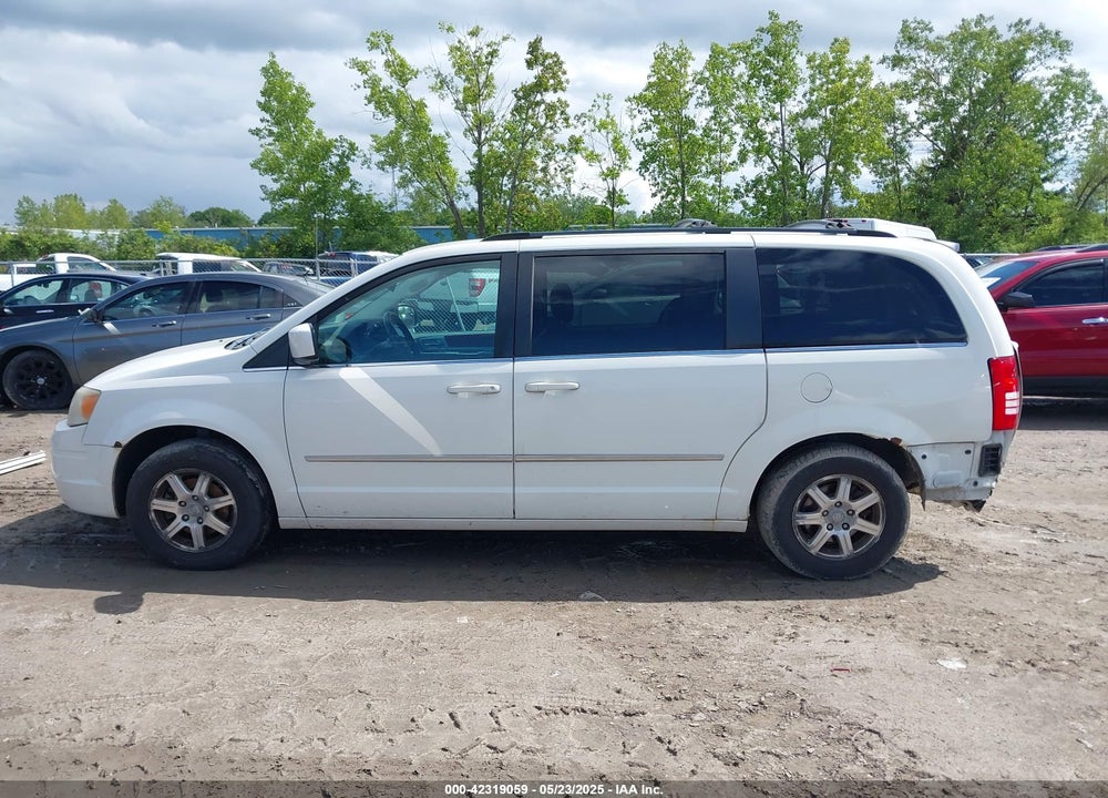 2009 CHRYSLER TOWN & COUNTRY TOURING VIN: 2A8HR54129R635760