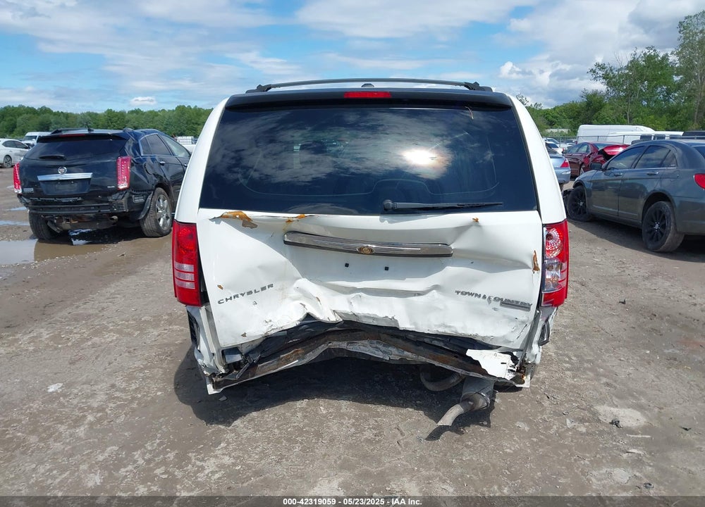 2009 CHRYSLER TOWN & COUNTRY TOURING VIN: 2A8HR54129R635760