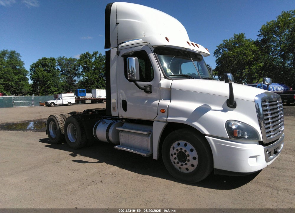 2016 FREIGHTLINER CASCADIA 125 VIN: 3AKJGED55GSHS2107