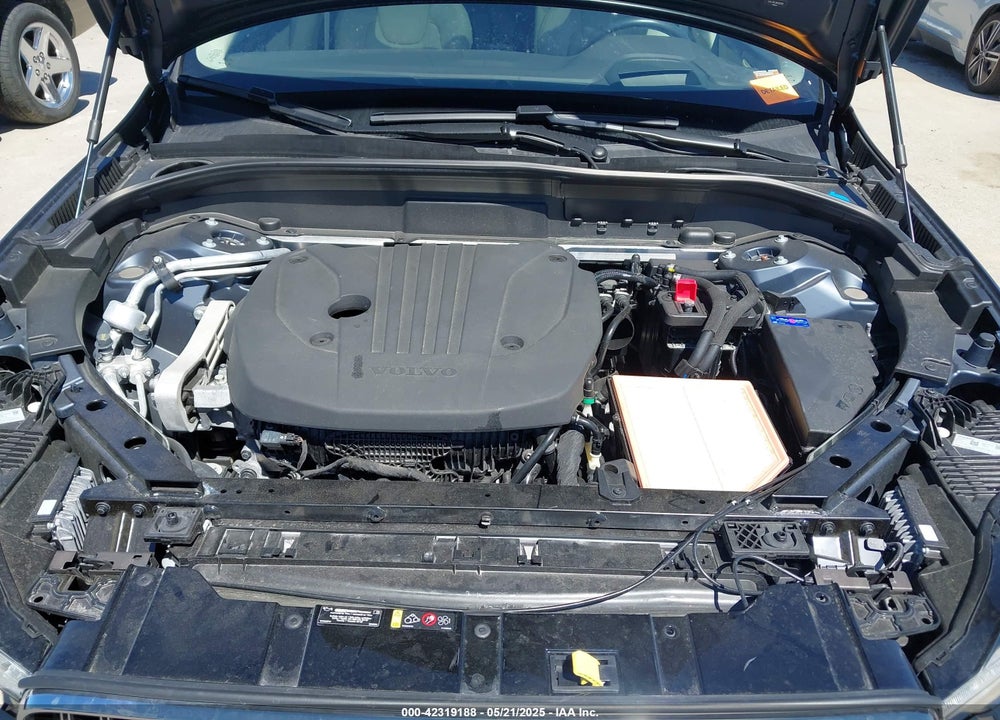 2022 VOLVO XC60 VIN: YV4L12RL9N1002850