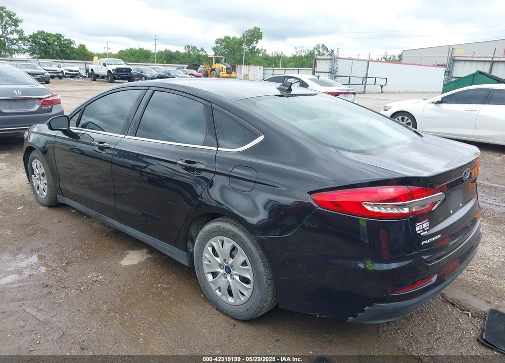 2020 FORD FUSION VIN: 3FA6P0G70LR148412