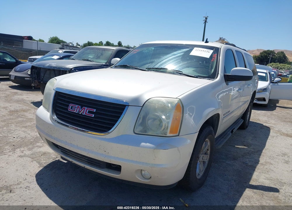 2012 GMC YUKON XL 1500 SLT VIN: 1GKS2LE74CR100438