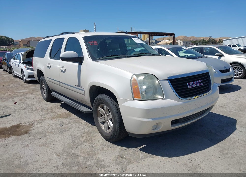 2012 GMC YUKON XL 1500 SLT VIN: 1GKS2LE74CR100438