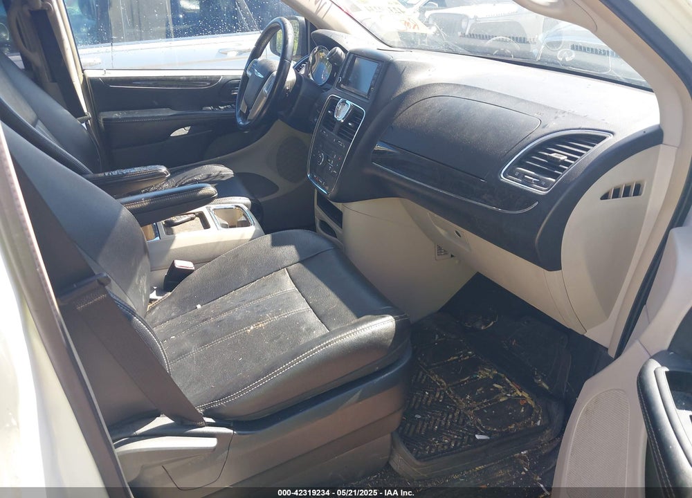2014 CHRYSLER TOWN & COUNTRY TOURING VIN: 2C4RC1BG0ER247126