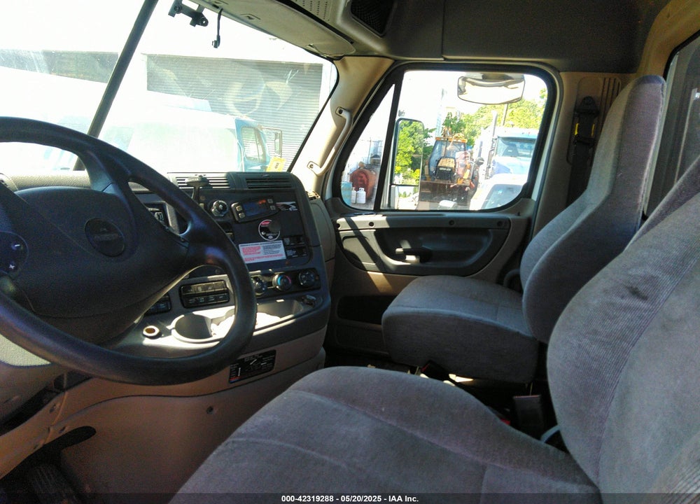 2016 FREIGHTLINER CASCADIA 125 VIN: 3AKJGED59GSHS2109