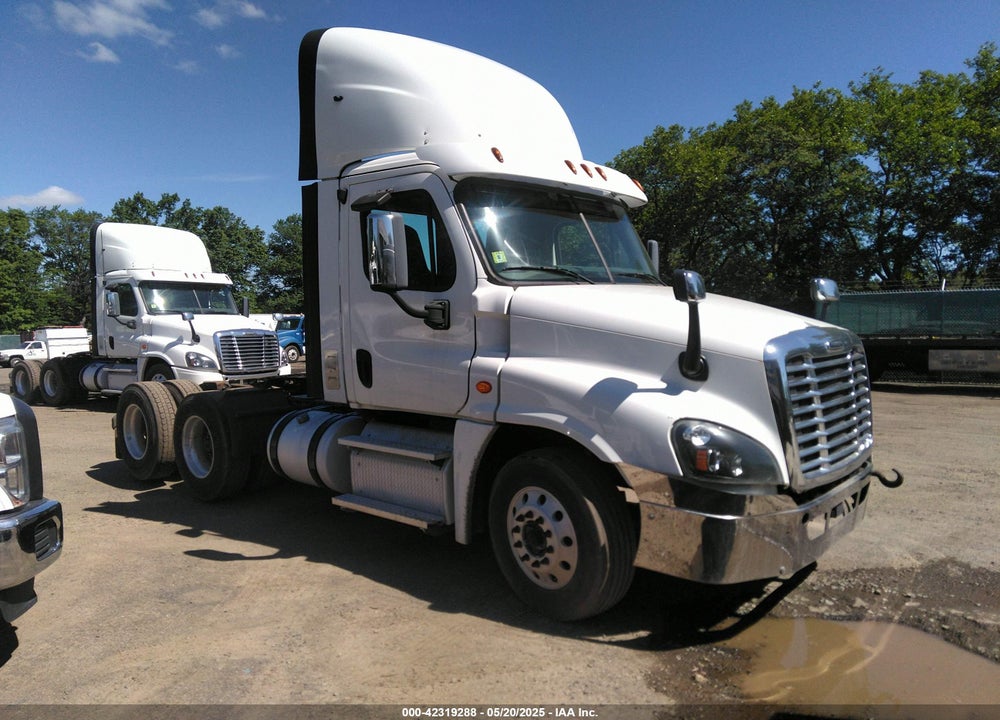 2016 FREIGHTLINER CASCADIA 125 VIN: 3AKJGED59GSHS2109