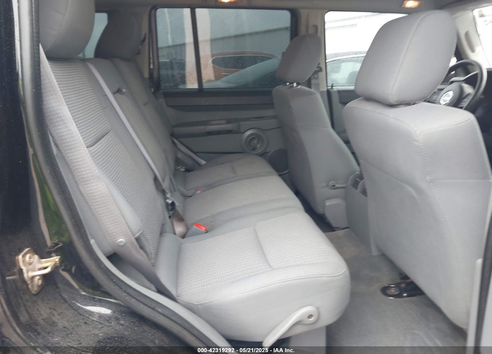 2007 JEEP COMMANDER VIN: 1J8HG48P17C632997