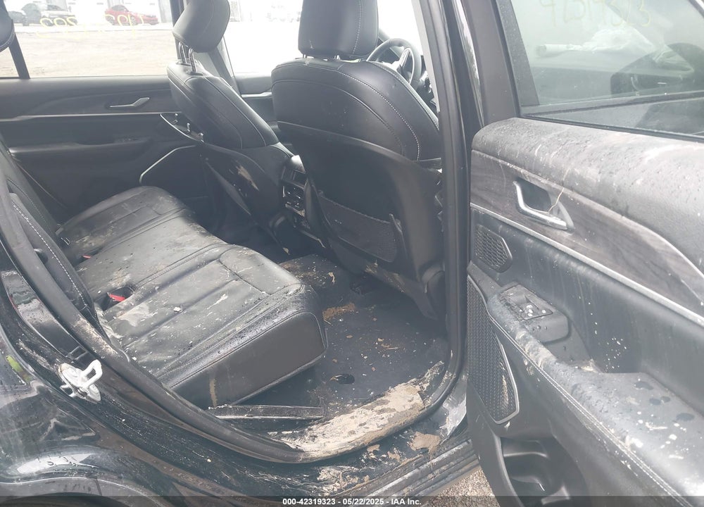 2022 JEEP GRAND CHEROKEE VIN: 1C4RJYB69N8715243