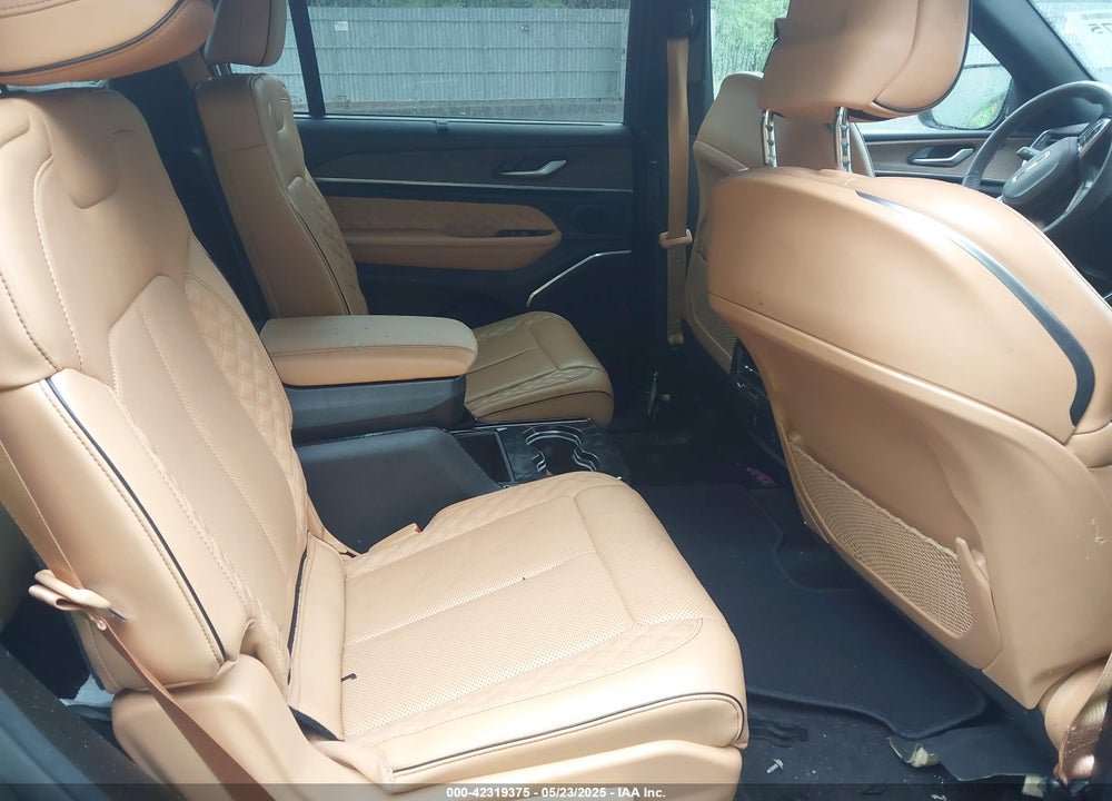 2022 JEEP GRAND CHEROKEE L VIN: 1C4RJKEG7N8584685