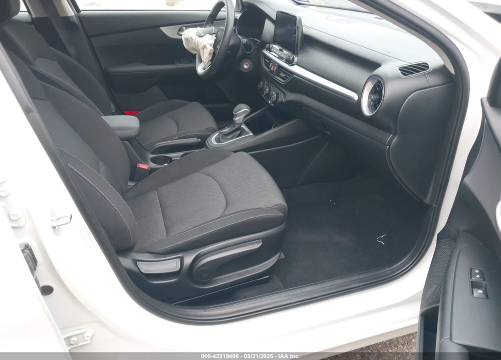 2024 KIA FORTE VIN: 3KPF24AD0RE782883