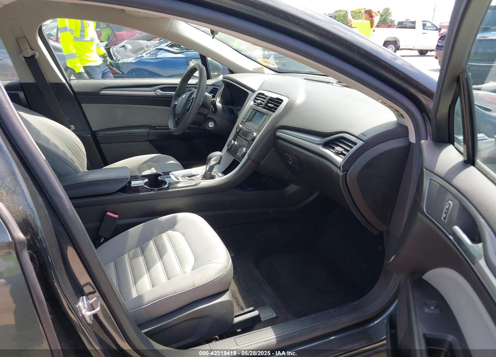 2015 FORD FUSION S VIN: 3FA6P0G79FR104574