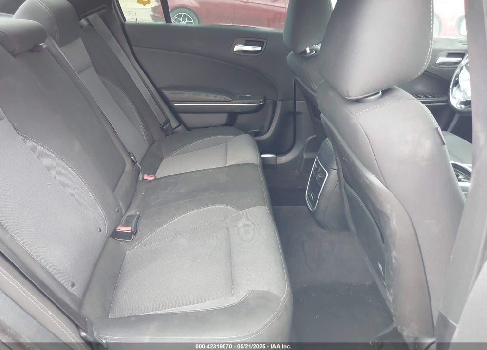 2017 DODGE CHARGER SE RWD VIN: 2C3CDXBG5HH581415