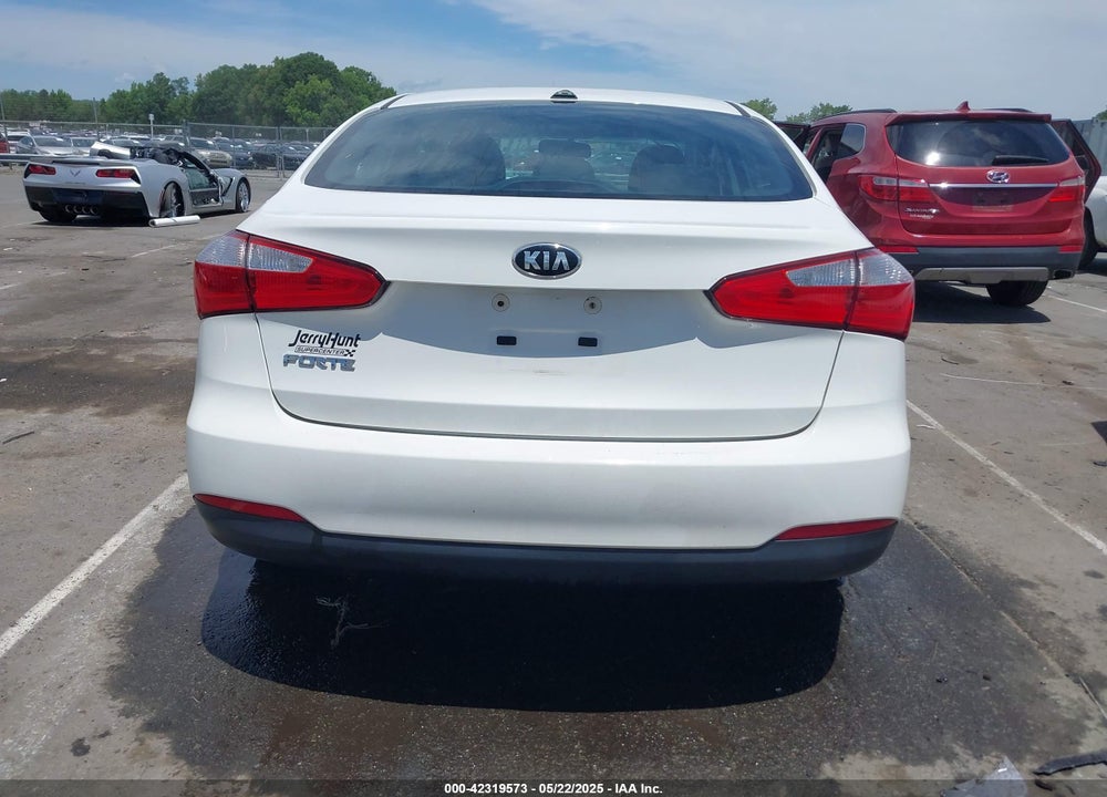 2016 KIA FORTE VIN: KNAFK4A64G5603669
