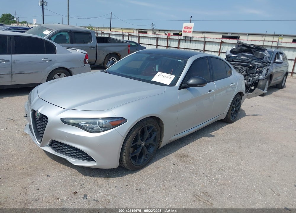 2020 ALFA ROMEO GIULIA VIN: ZARFAMAN8L7638393