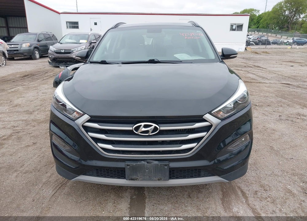 2018 HYUNDAI TUCSON VIN: KM8J3CA29JU690852