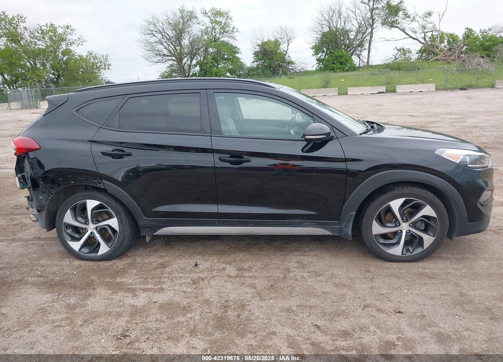 2018 HYUNDAI TUCSON VIN: KM8J3CA29JU690852