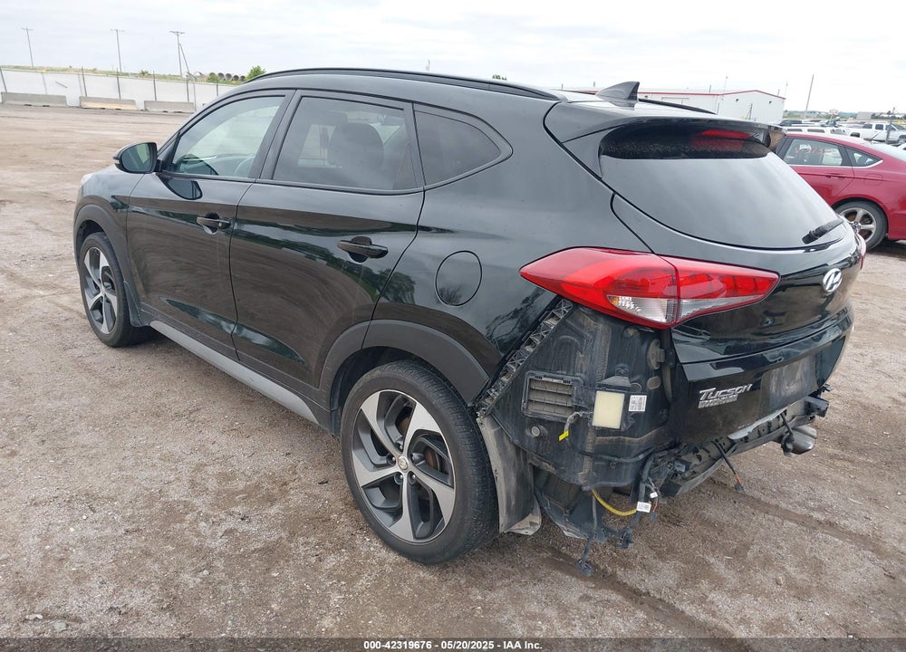 2018 HYUNDAI TUCSON VIN: KM8J3CA29JU690852