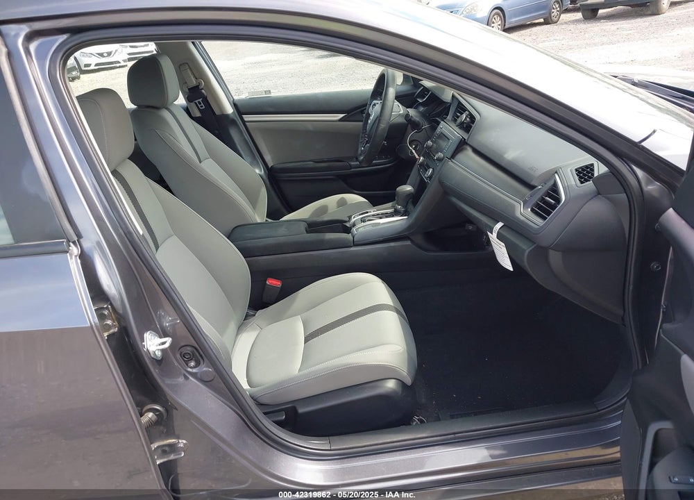 2021 HONDA CIVIC LX VIN: 2HGFC2F65MH525423