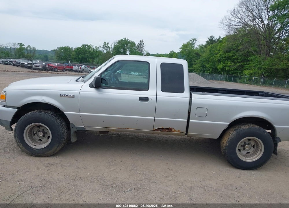 2011 FORD RANGER XLT VIN: 1FTLR4FE1BPA54575