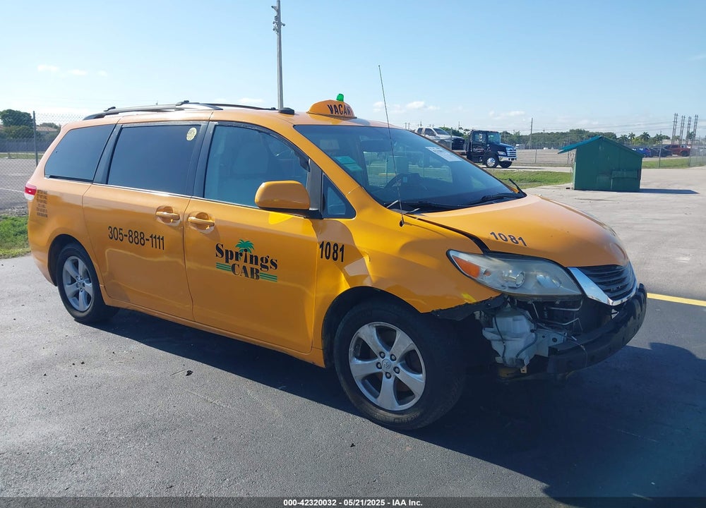 2012 TOYOTA SIENNA LE V6 8 PASSENGER VIN: 5TDKK3DC6CS204473