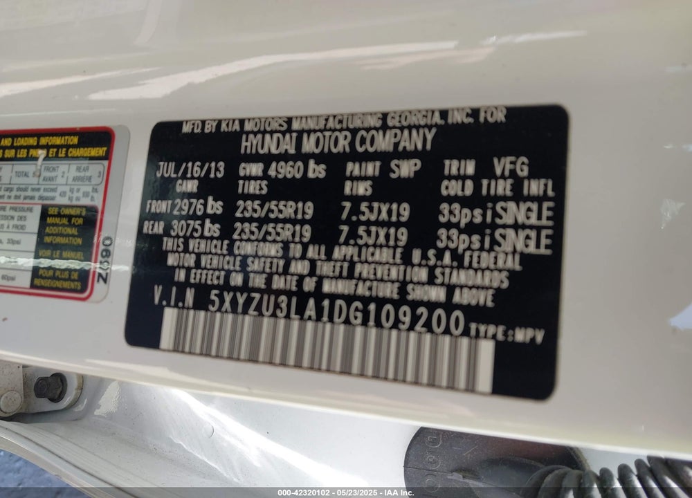 2013 HYUNDAI SANTA FE VIN: 5XYZU3LA1DG109200