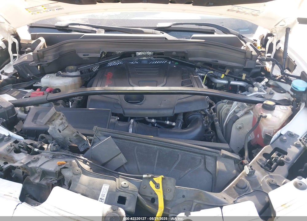 2018 ALFA ROMEO STELVIO VIN: ZASFAKNN3J7B95471