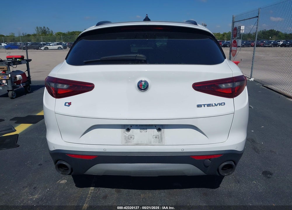 2018 ALFA ROMEO STELVIO VIN: ZASFAKNN3J7B95471