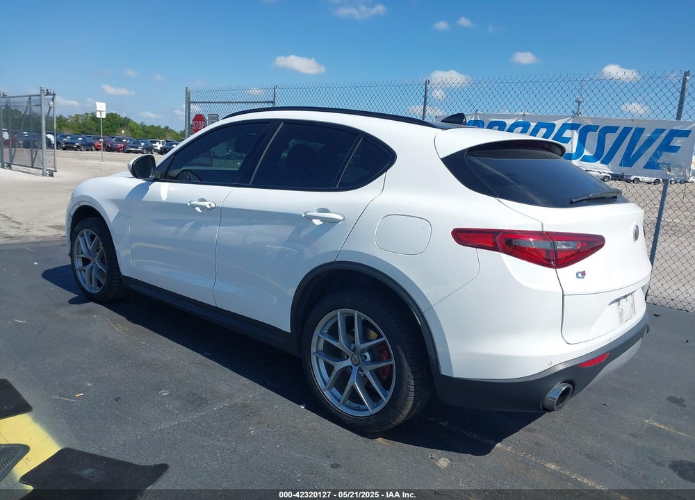2018 ALFA ROMEO STELVIO VIN: ZASFAKNN3J7B95471